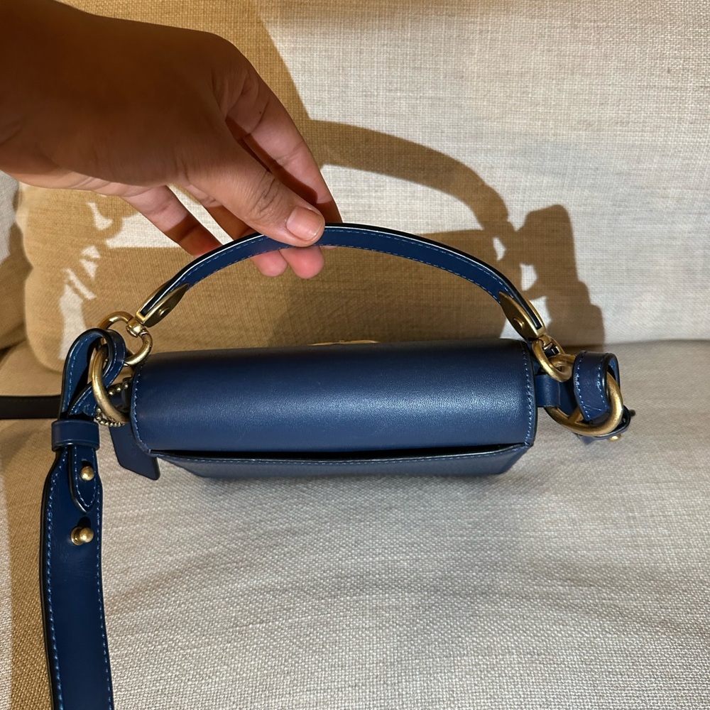 Coach Beat 18 deep blue saddle bag - Picture 4 of 15